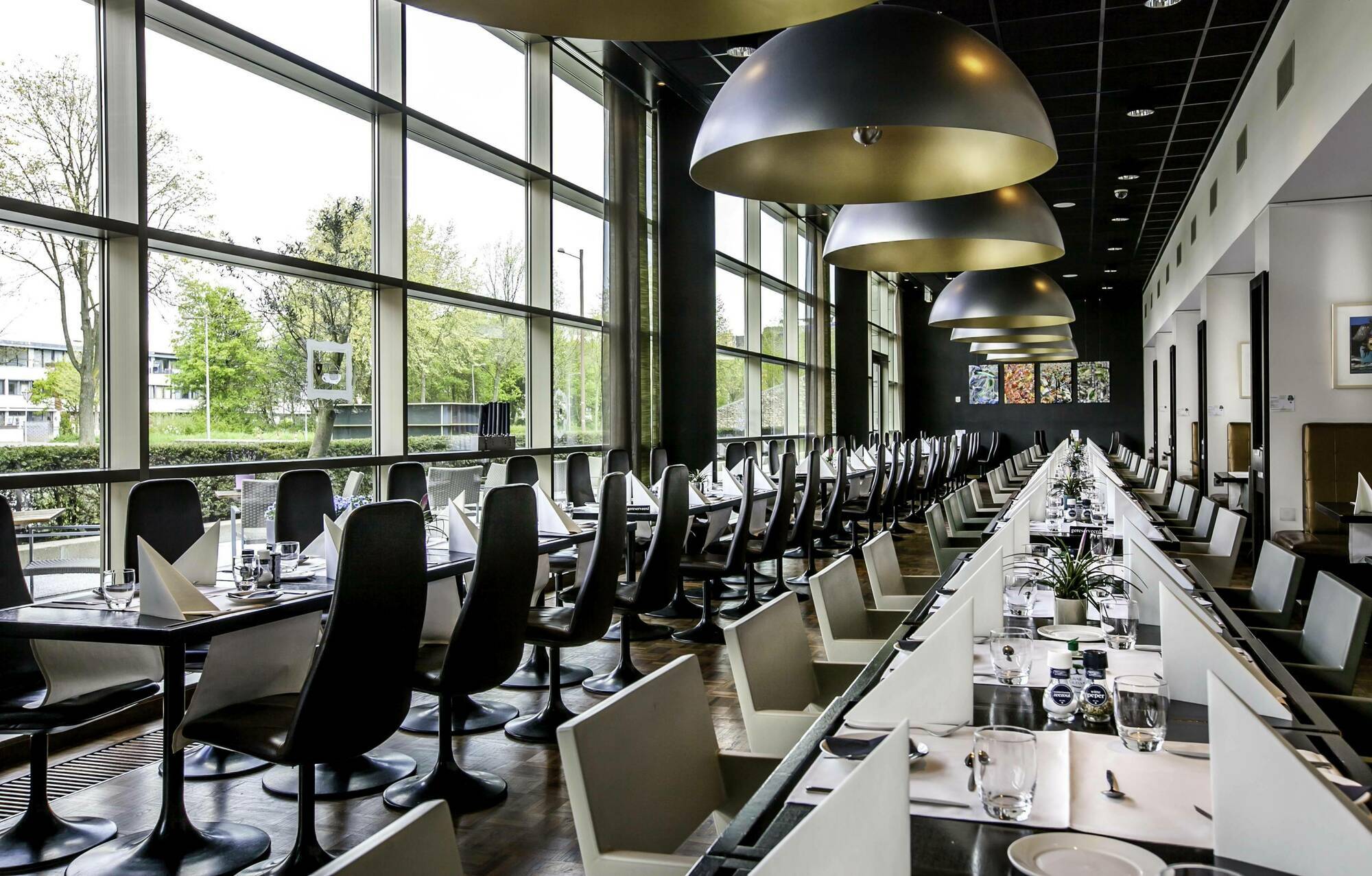 Dutch Design Artemis Hotel 4*